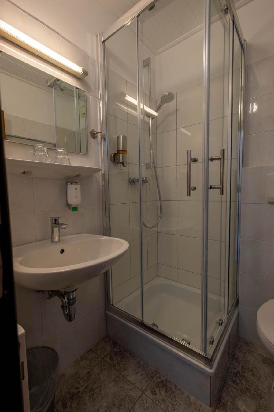 Kraichtaler Hof Hotell Eksteriør bilde